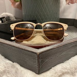 BLACK BY PRIVE REVAUX-THE HEADLINER-CREAM SUNGLASSES